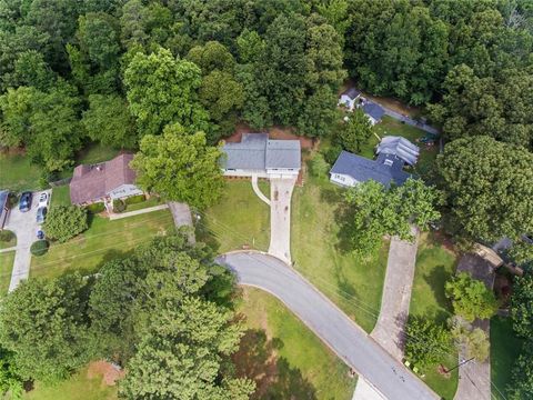 A home in Douglasville