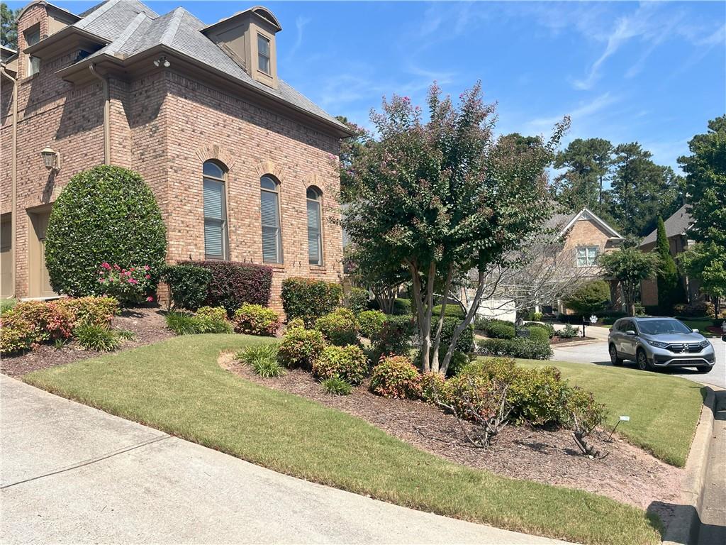 812 Stratford Court