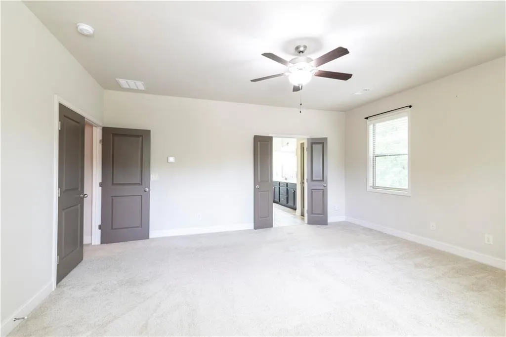 Flowery Branch, Georgia 30542, United States, 5 Bedrooms Bedrooms, ,3 BathroomsBathrooms,Residential,Active,172579