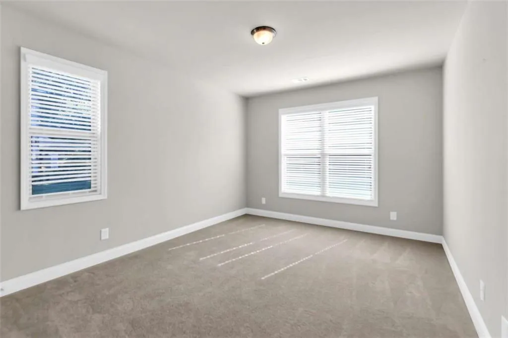 Flowery Branch, Georgia 30542, United States, 5 Bedrooms Bedrooms, ,3 BathroomsBathrooms,Residential,Active,172579