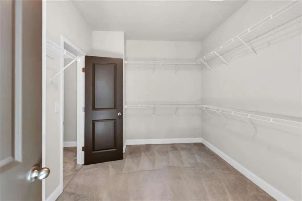 Flowery Branch, Georgia 30542, United States, 5 Bedrooms Bedrooms, ,3 BathroomsBathrooms,Residential,Active,172579