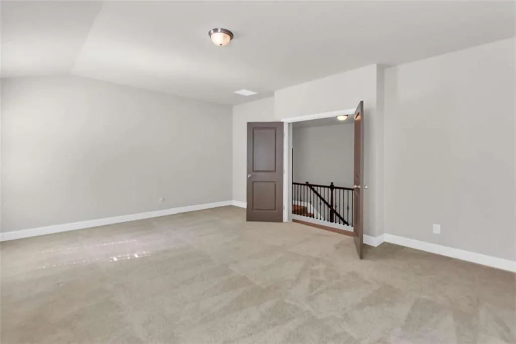 Flowery Branch, Georgia 30542, United States, 5 Bedrooms Bedrooms, ,3 BathroomsBathrooms,Residential,Active,172579