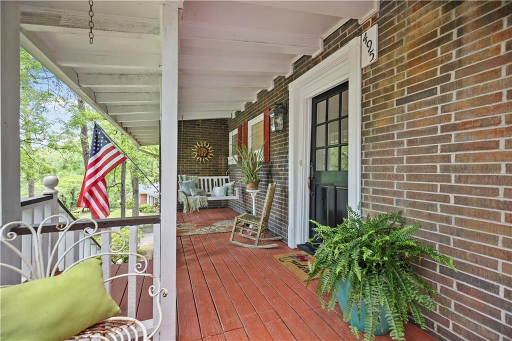 495 Bouldercrest Drive SW