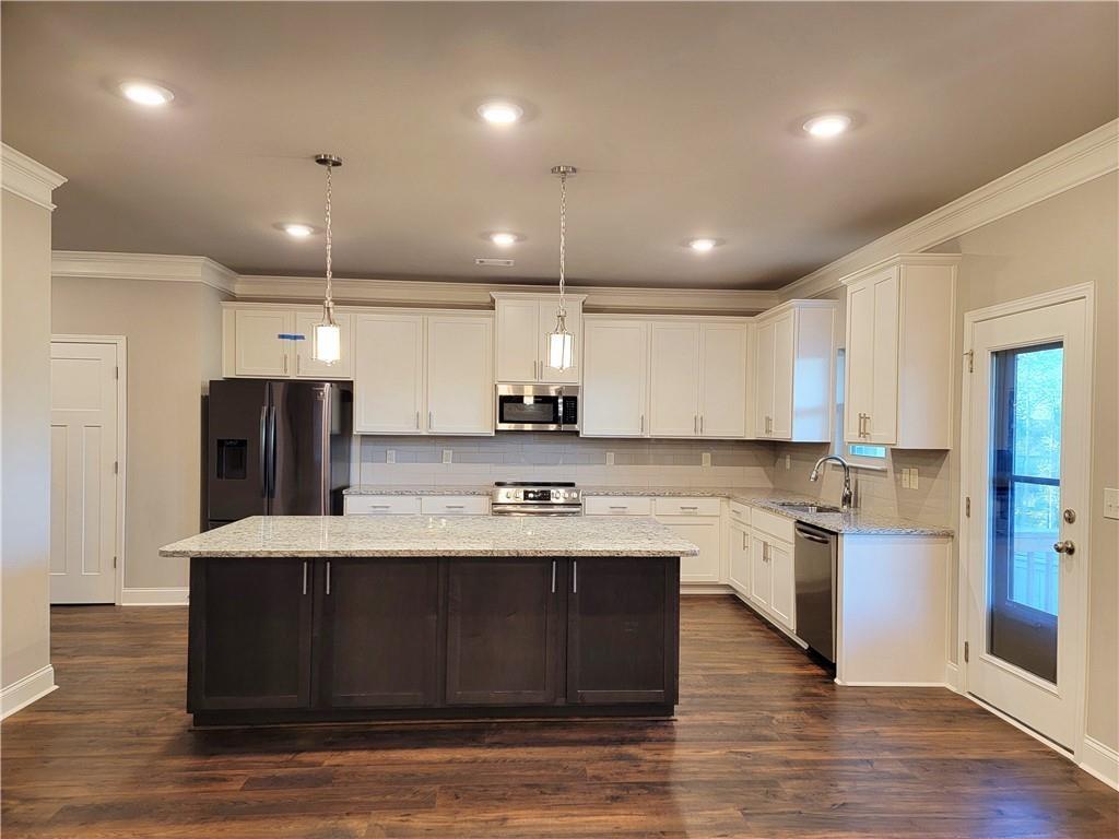 1866 Castleberry Lane