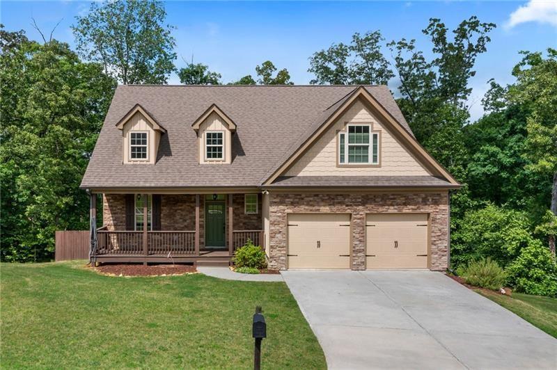 Beautiful Move-In Ready Home in Prime Cartersville Location!
Welcome to this charming 4-bedroom, 2.5-bathroom home ideally situated near a cul-de-sac. Boasting a spacious open floor plan, this residence is designed for modern living and effortless entertaining. The main level features a large primary suite for ultimate convenience, along with a large walk-in laundry room that adds everyday ease.
The kitchen features stainless steel appliances and a layout that flows seamlessly into the living and dining areas. Step outside to enjoy a fully fenced backyard, perfect for pets or play, and relax year-round on the screened-in back porch.
Located just minutes from the interstate, this home offers unbeatable access to shopping, dining, and all the amenities Cartersville has to offer. With its move-in ready condition and fabulous location, this home is the total package—don’t miss your chance to make it yours!