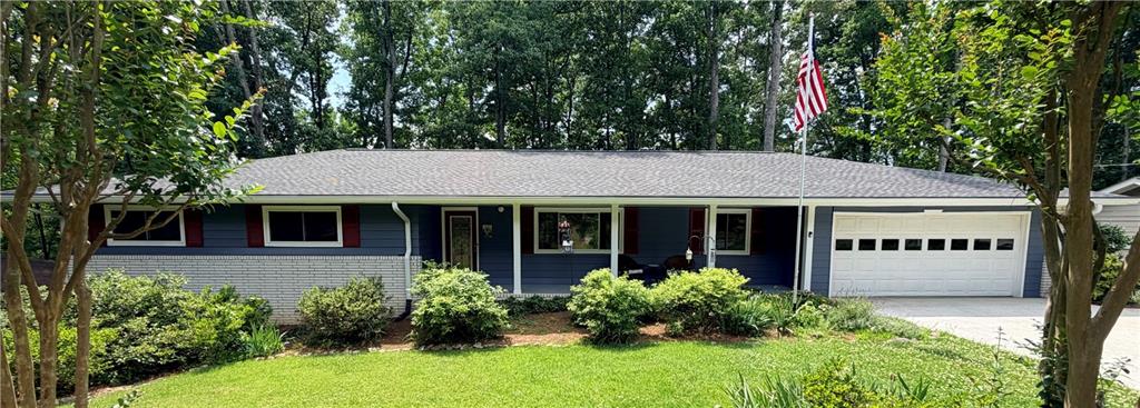 2500 Caladium Drive NE