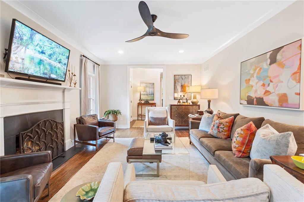 31 Pointe Terrace SE