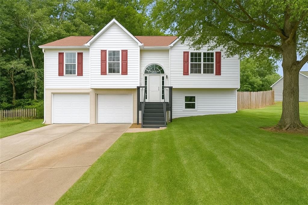 Welcome to this beautifully updated 4-bedroom, 3-bath home in a prime Acworth location! Step inside to find a bright, open layout designed for comfort and entertaining. With four spacious bedrooms and three full baths, there’s room for everyone to relax and enjoy.
Move-in ready featuring new modern kitchen cabinets and finishes, this home offers both style and functionality. Step outside to a brand-new deck overlooking a generous backyard — ideal for gatherings, play, or simply relaxing outdoors. With its close proximity to Lake Allatoona, I-75, shopping, and dining, this property offers the perfect blend of comfort and convenience. A rare find you don’t want to miss! Don’t miss your chance to make this stunning home your own.
