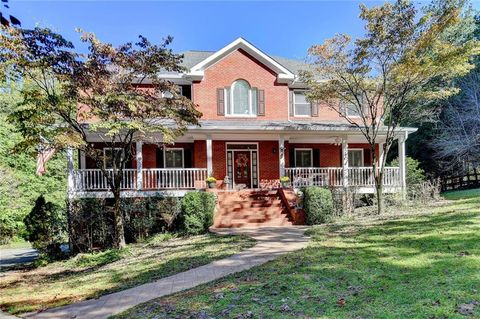 A home in Dacula