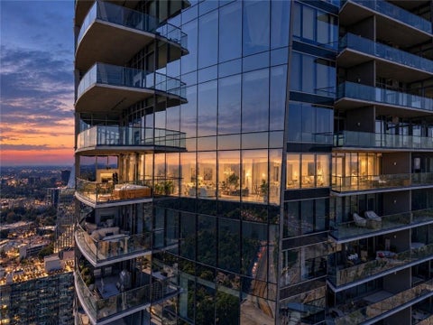 Condo For Sale - 3344 Peachtree Road #4203<br/> Atlanta, GA 30326