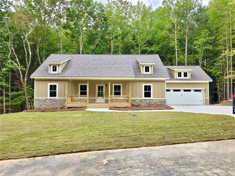 Homes For Sale - 138 Lakewood Drive<br/> Waleska, GA 30183