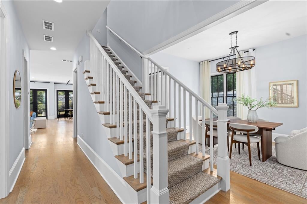 1911 Sandlewood Lane