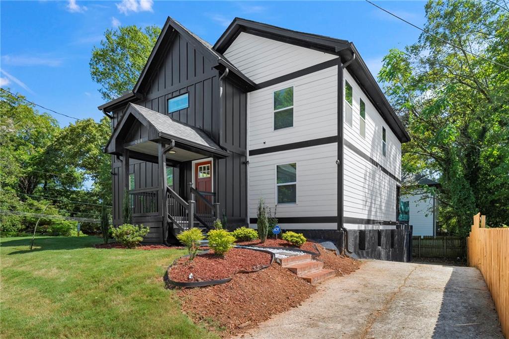 298 Roy Street SW