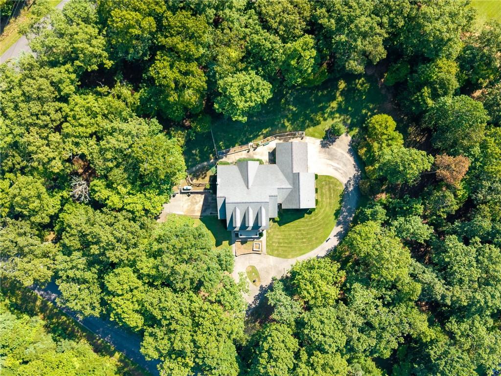 211 W Oakcrest Drive