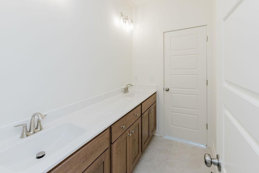 6585 Rhett Run, Cumming, Georgia image 43