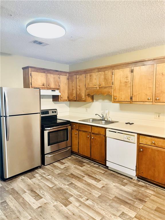 Don't miss this rare opportunity to rent an affordable 2 bed, 1 bath unit in a quiet quadplex right off I-75 in Cartersville. Enjoy the best of both worlds—peaceful residential living just minutes from shopping, dining, and downtown Cartersville. This unit features a spacious layout, ample natural light, and is one of only four units on the property. Nestled in a quiet, established neighborhood, it’s ideal for tenants seeking comfort and convenience. Fridge included and there are Washer/dryer hookups. Schedule your showing today!