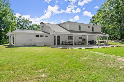 A home in Flowery Branch