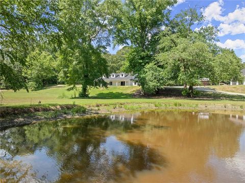 A home in Flowery Branch