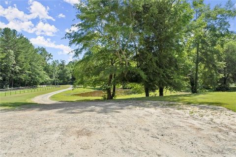 A home in Flowery Branch