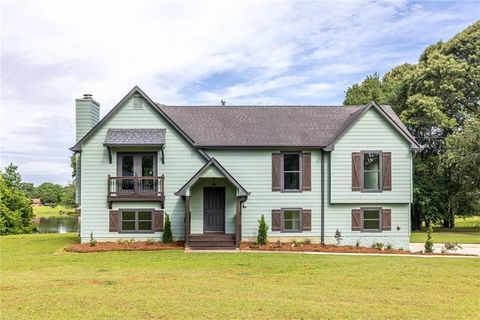 Homes For Sale - 7110 Villa Rica Highway<br/> Dallas, GA 30157