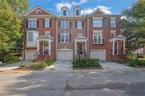 Townhouse For Sale - 1202 Legacy Cove Lane<br/> Roswell, GA 30075