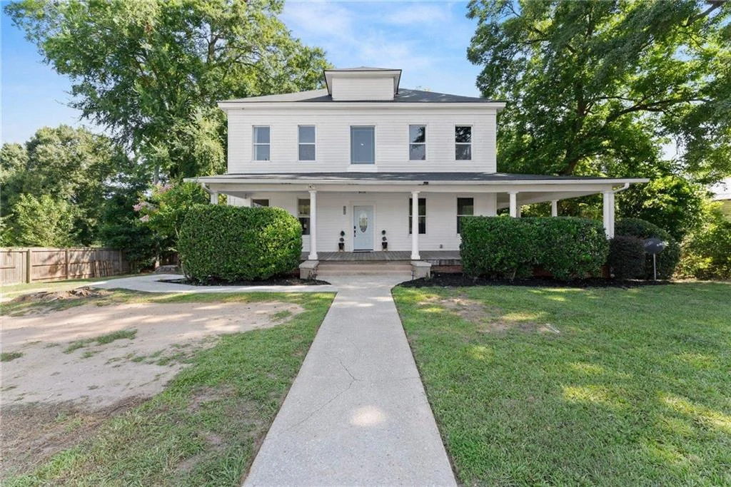 2158 Broad Street