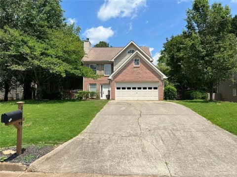 Homes For Rent - 5670 Windswept Trace<br/> Sugar Hill, GA 30518