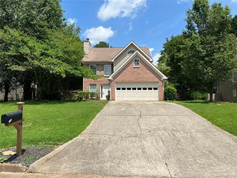 Homes For Rent - 5670 Windswept Trace<br/> Sugar Hill, GA 30518