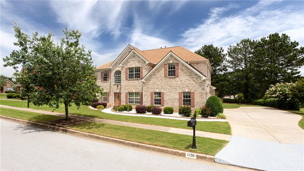 1236 Saxony Drive, Conyers, Georgia image 1