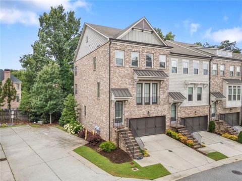 Townhouse For Sale - 3796 Huger Place<br/> Smyrna, GA 30080