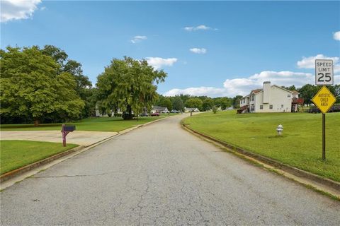 A home in Mcdonough