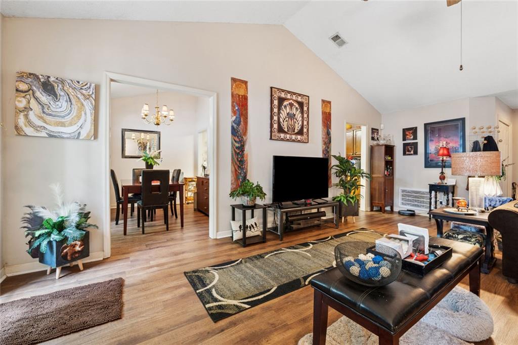 2080 Bankston Circle, Snellville, Georgia image 7