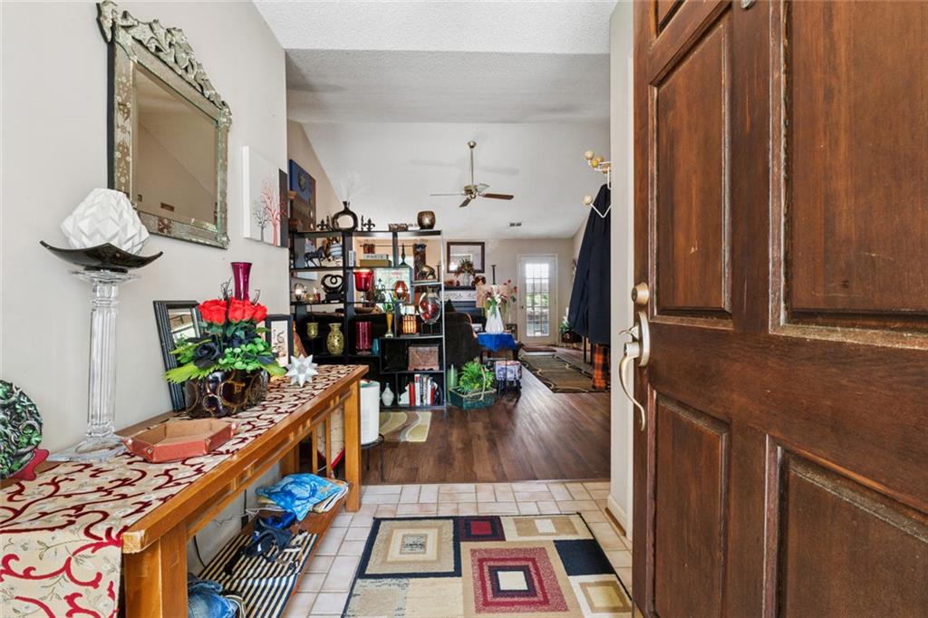 2080 Bankston Circle, Snellville, Georgia image 3
