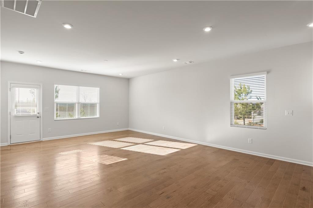 440 Village Lane