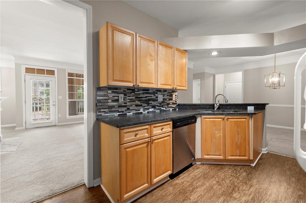 426 Pembrooke Circle #426, Alpharetta, Georgia image 16