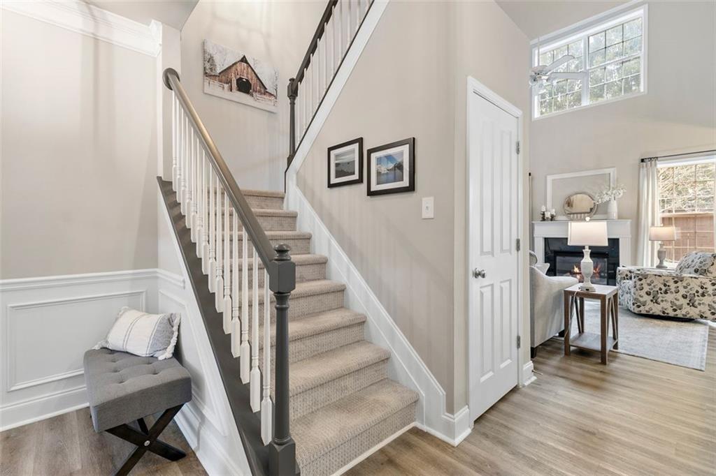 1534 BOUVIER Place