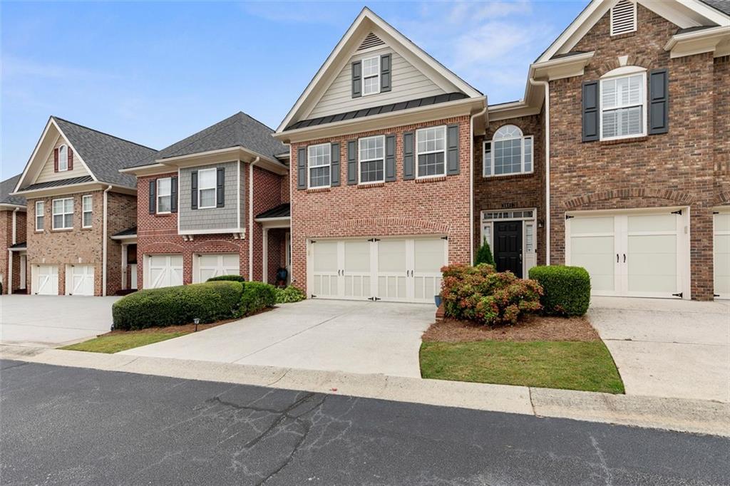1534 BOUVIER Place