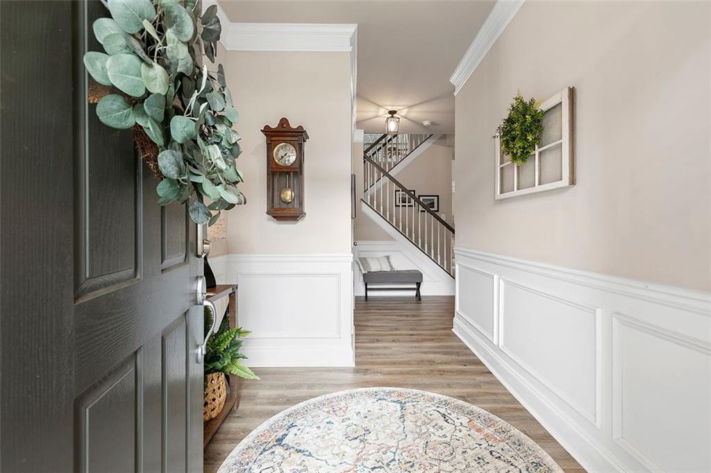 1534 BOUVIER Place