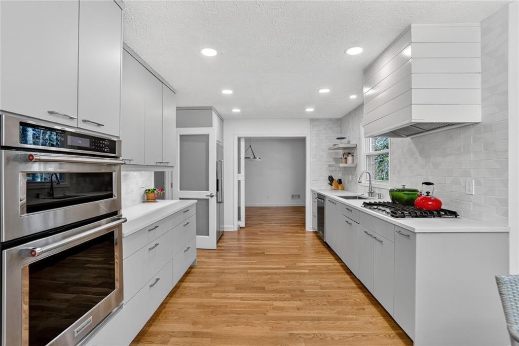 2462 Midvale Forest Drive