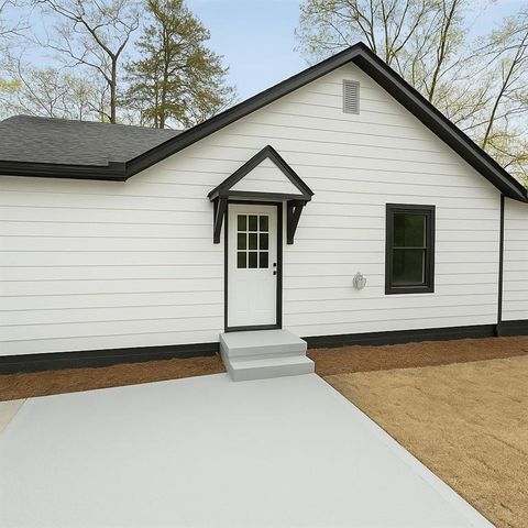 1691 Flat Shoals Road SE Atlanta GA 30316