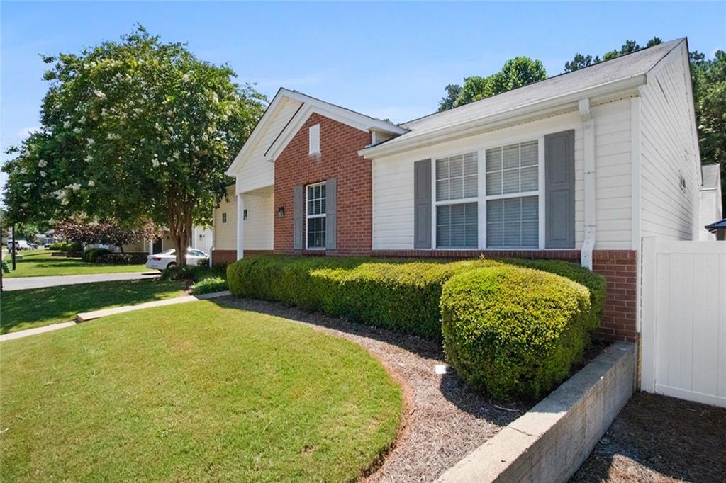 266 Windcroft Circle NW