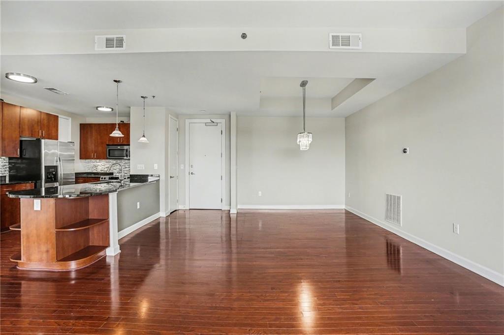 711 Cosmopolitan Drive NE 613