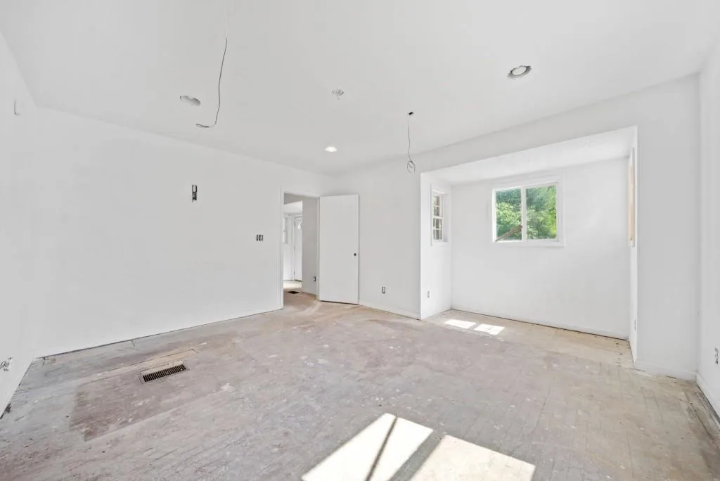 Atlanta, Georgia 30317, United States, ,Commercial,Active,38863