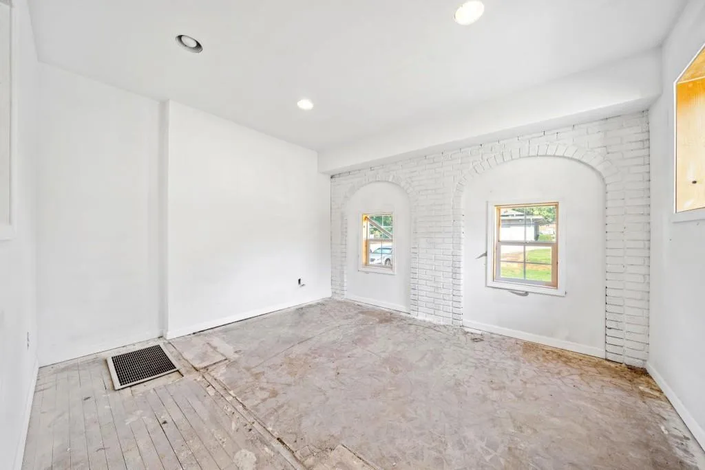 Atlanta, Georgia 30317, United States, ,Commercial,Active,38863