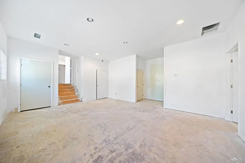 Atlanta, Georgia 30317, United States, ,Commercial,Active,38863