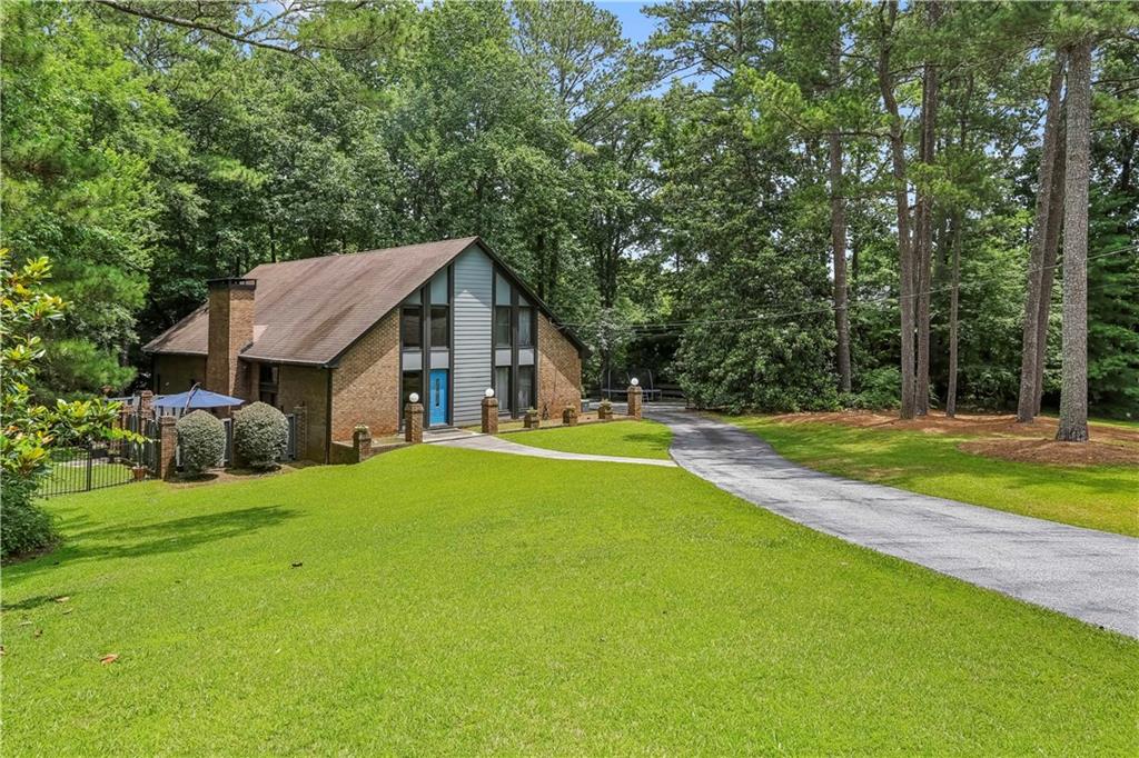 1605 Saint Tropez Way