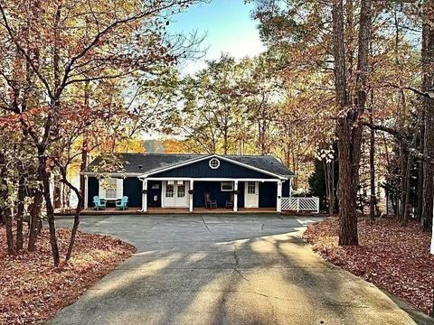 Homes For Sale - 111 River Place Court<br/> Eatonton, GA 31024