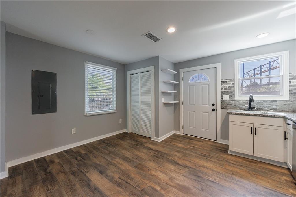 2077 Perkerson Road, Atlanta, Georgia image 9