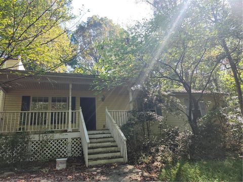 A home in Dawsonville