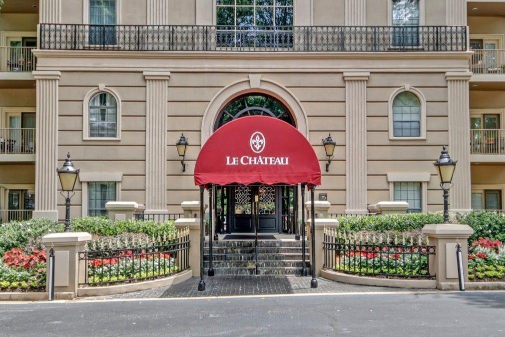 Welcome Home to Your Charming Condo in the Heart of Buckhead, Atlanta!
This beautifully maintained first floor condo offers the perfect blend of comfort, convenience, and style. Enjoy the Spacious Living Area that is bright and airy with a cozy fireplace, that flows seamlessly into the dining area, perfect for entertaining guests or enjoying quiet evenings at home.
The updated Kitchen features stainless steel appliances, ample cabinet space, and a breakfast Room making it a delightful space for cooking and gathering.
The Owner Suite boast 2 generous closet spaces and large en-suite bath, while the second bedroom also has en-suite bathroom and laundry closet. It's perfect for guests, a home office, or a child's room. Relax on your private Balcony which is ideal for morning coffee or evening relaxation. Residents can take advantage of community features such as a swimming pool, fitness center, and secure parking. This condo is a rare find combining modern living with a prime location. Ideal for professionals, small families, or anyone looking to enjoy the vibrant Buckhead lifestyle.Don’t miss your chance to make this charming space your own! Schedule a Showing Today!